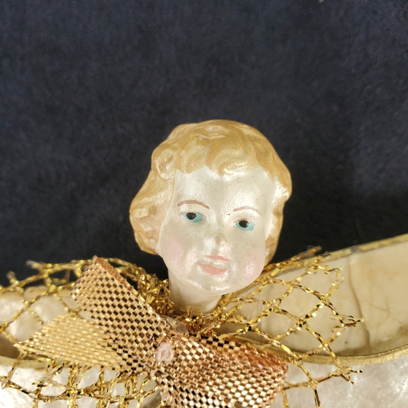 Angel Christmas Ornament Capiz Shell 6"x5" Vintage Porcelain Face Gold Tone Wire - Picture 2 of 7